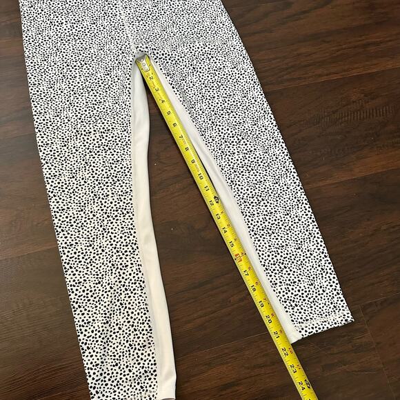 All Fenix white & black dot print leggings size L - Picture 7 of 9